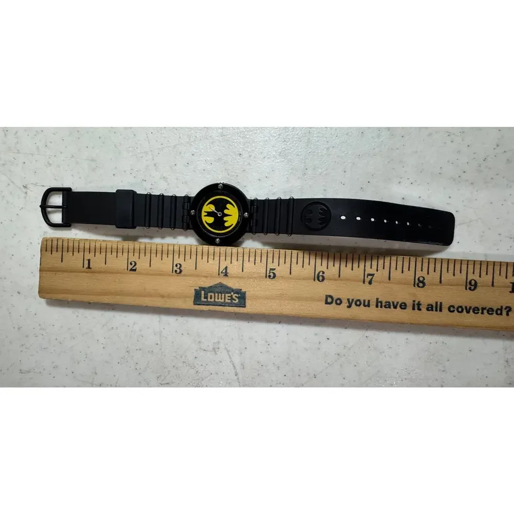 Vtg. Original 1989 Batman Wristwatch Quintel V102 Japan Move Silicone Band